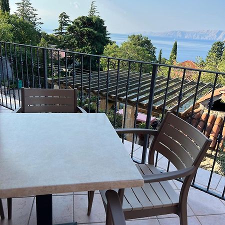 Apartments Mauro Novi Vinodolski Εξωτερικό φωτογραφία