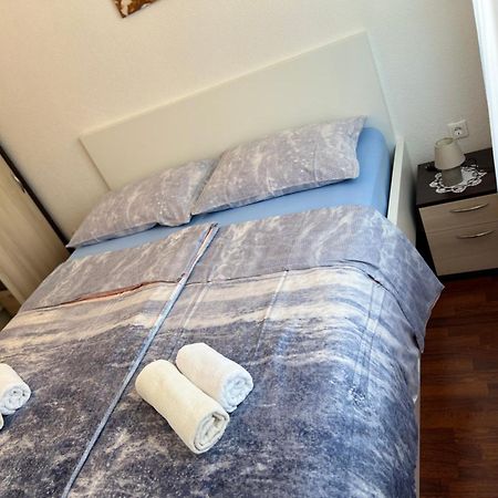 Apartments Mauro Novi Vinodolski Εξωτερικό φωτογραφία