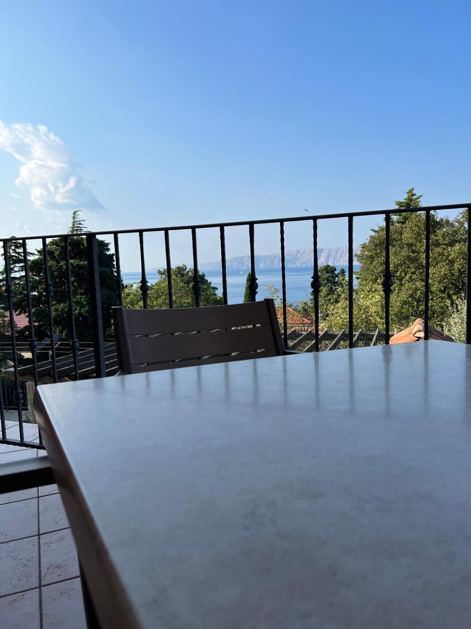 Apartments Mauro Novi Vinodolski Εξωτερικό φωτογραφία