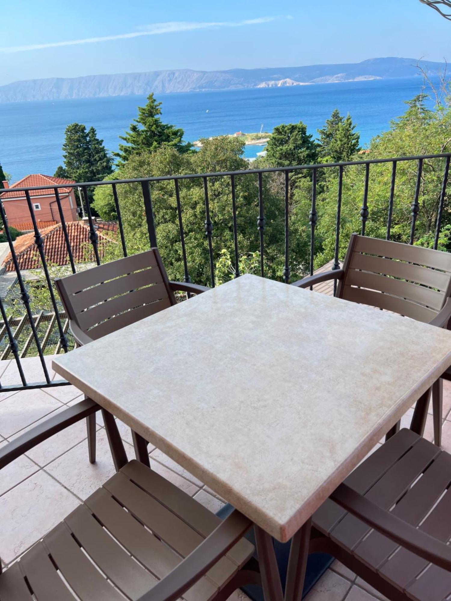 Apartments Mauro Novi Vinodolski Εξωτερικό φωτογραφία