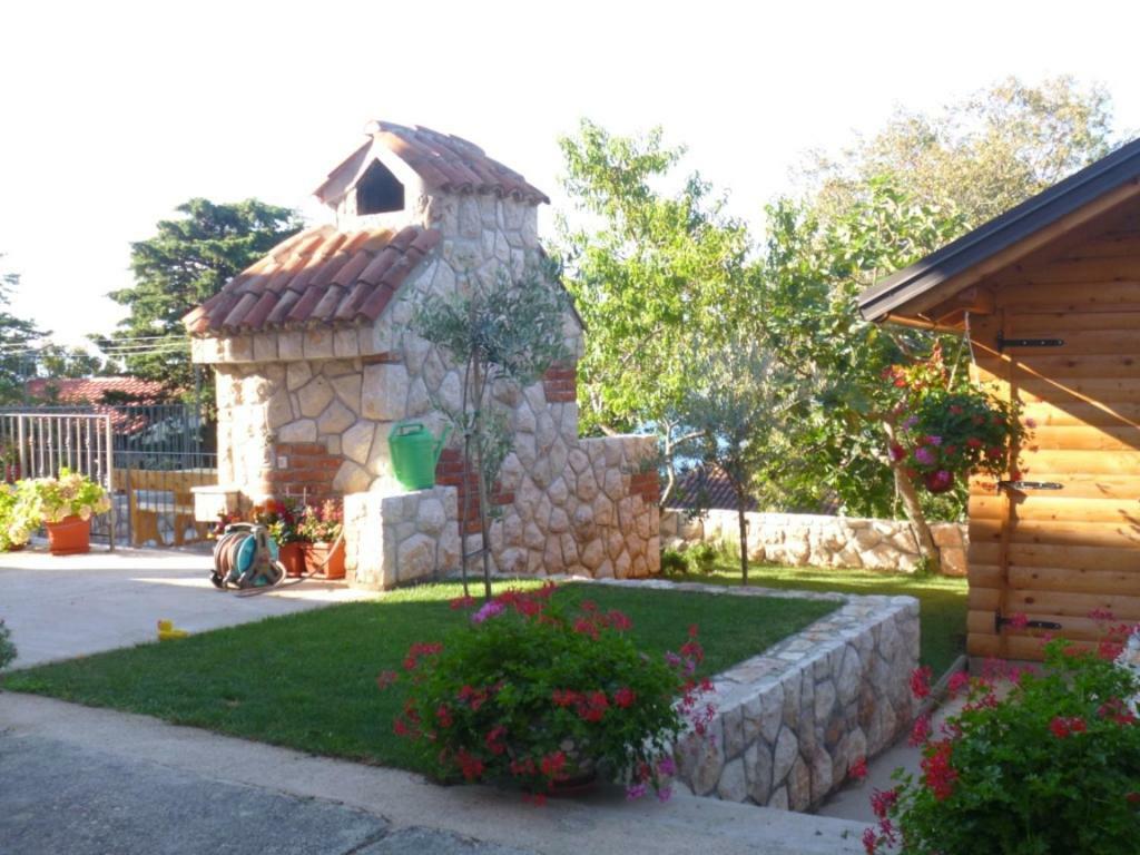 Apartments Mauro Novi Vinodolski Εξωτερικό φωτογραφία